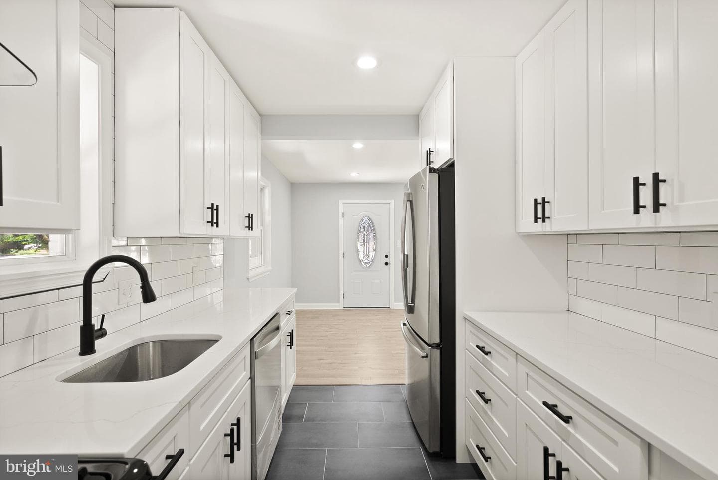 1006 Scott Avenue photo 18