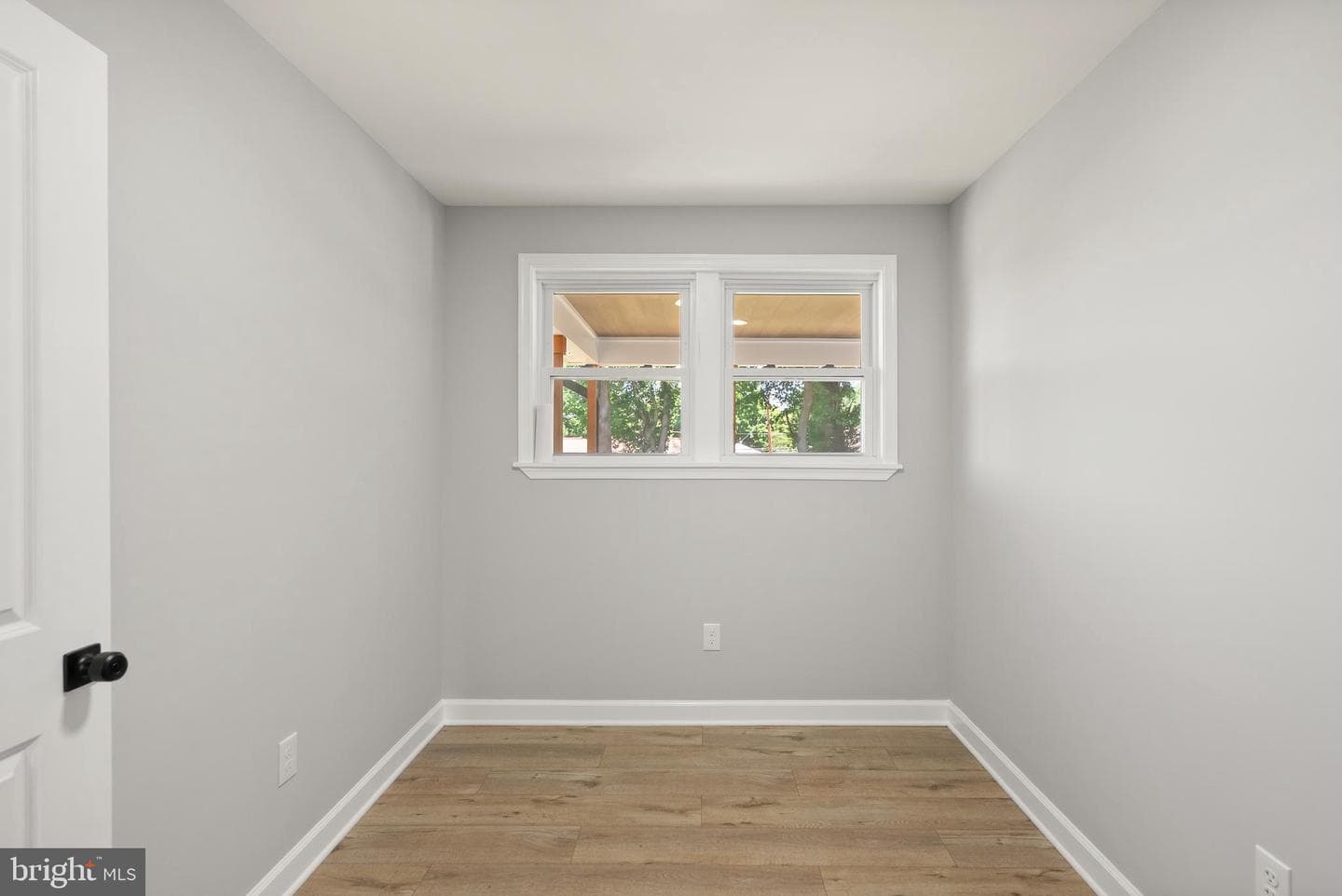 1006 Scott Avenue photo 32