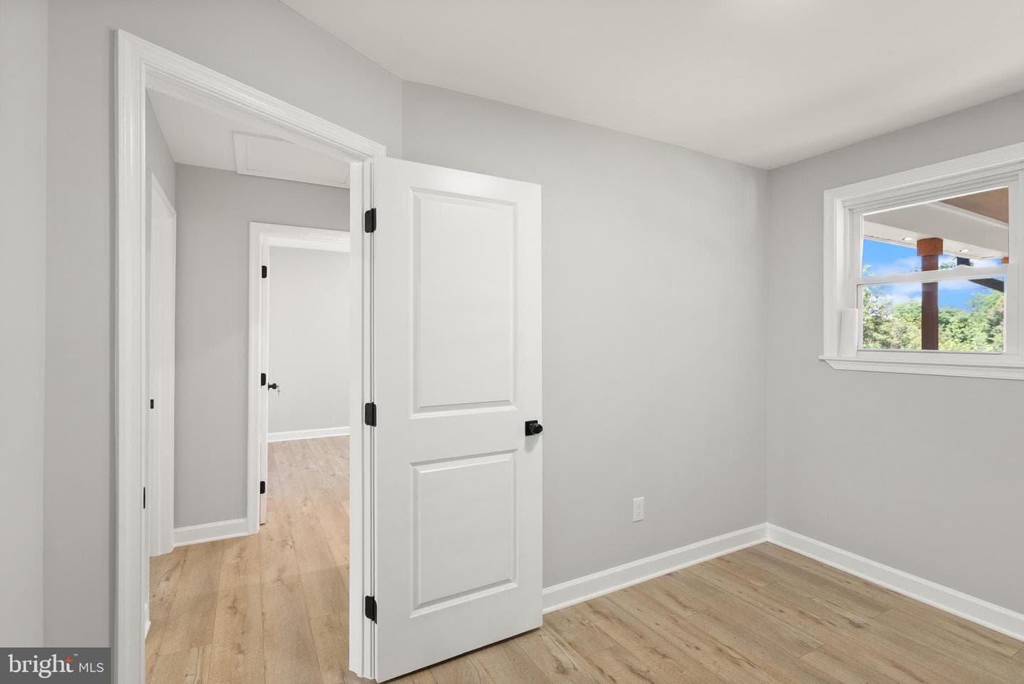 1006 Scott Avenue photo 33