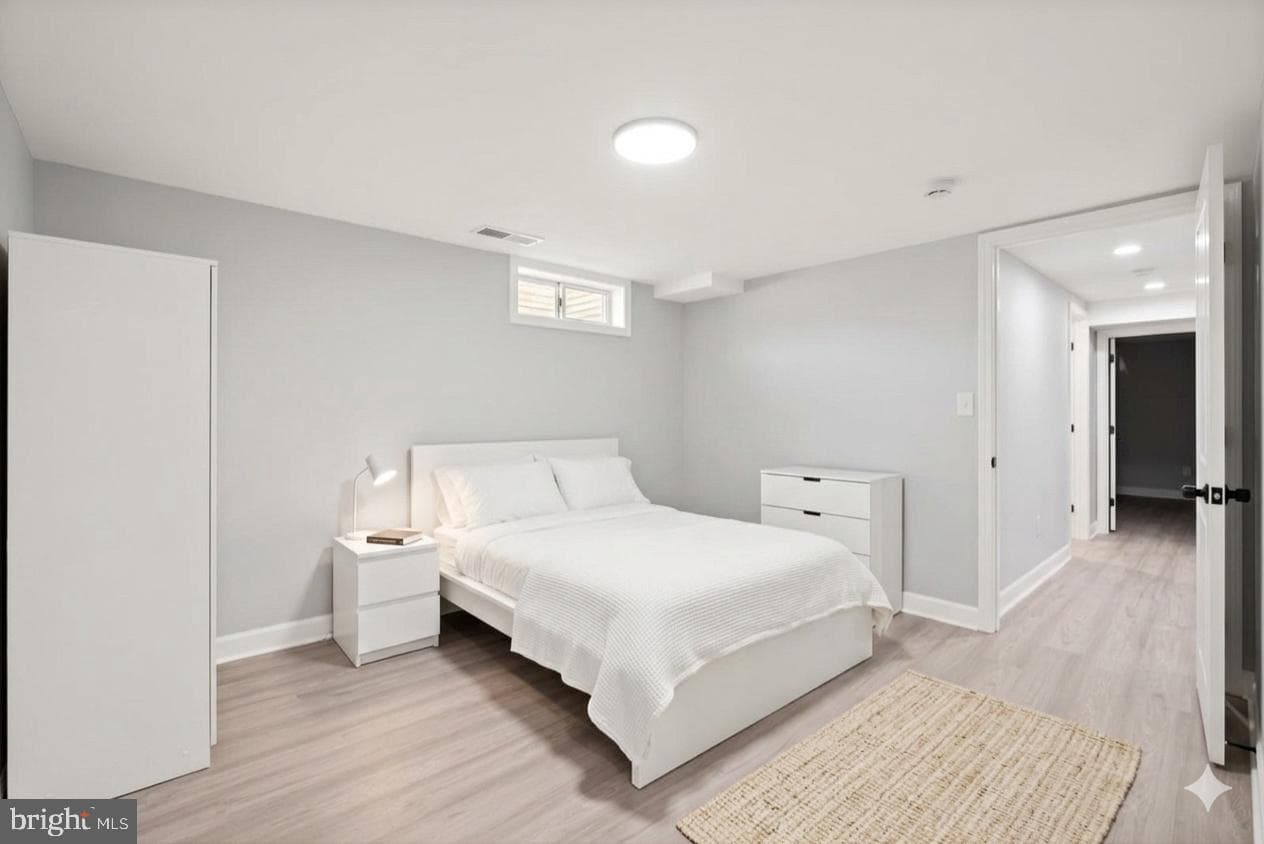 1006 Scott Avenue photo 7