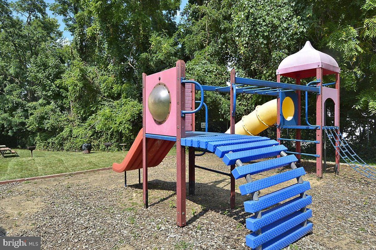 11801 Rockville Pik #212 photo 35