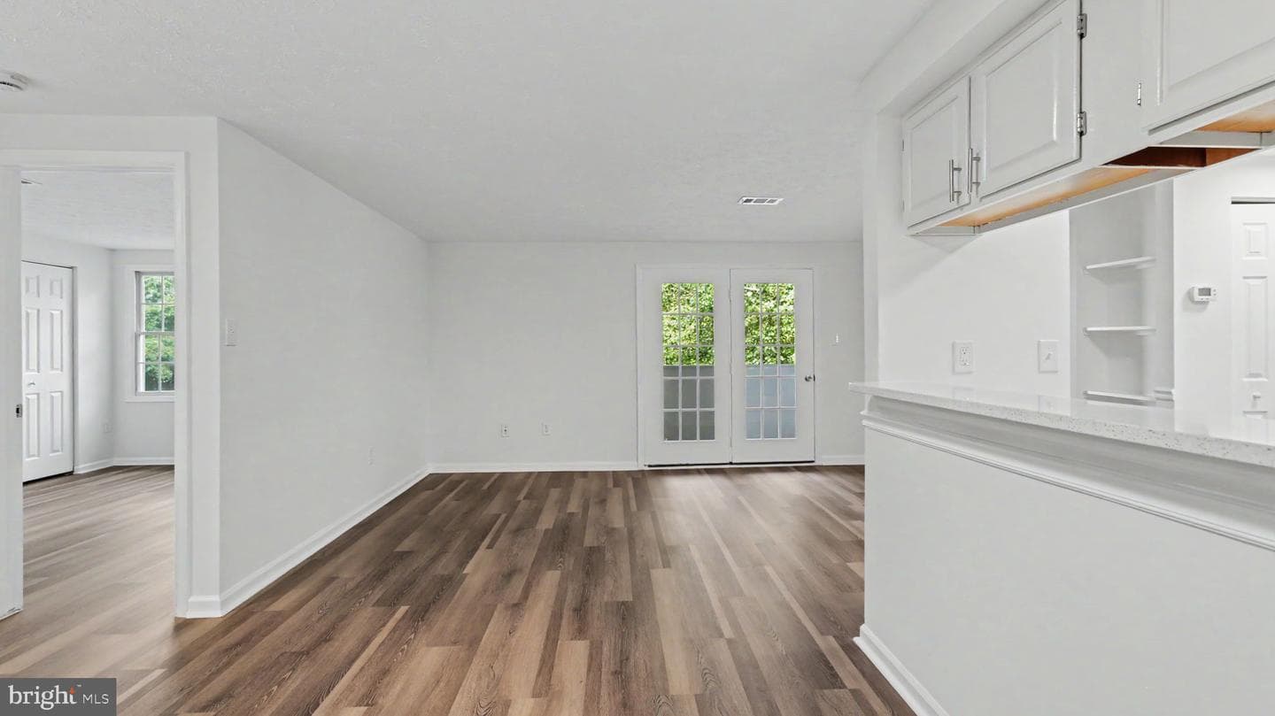 12209 Saint Peter Court #E photo 12