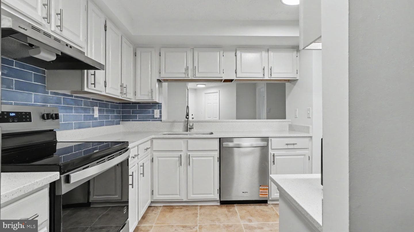 12209 Saint Peter Court #E photo 15