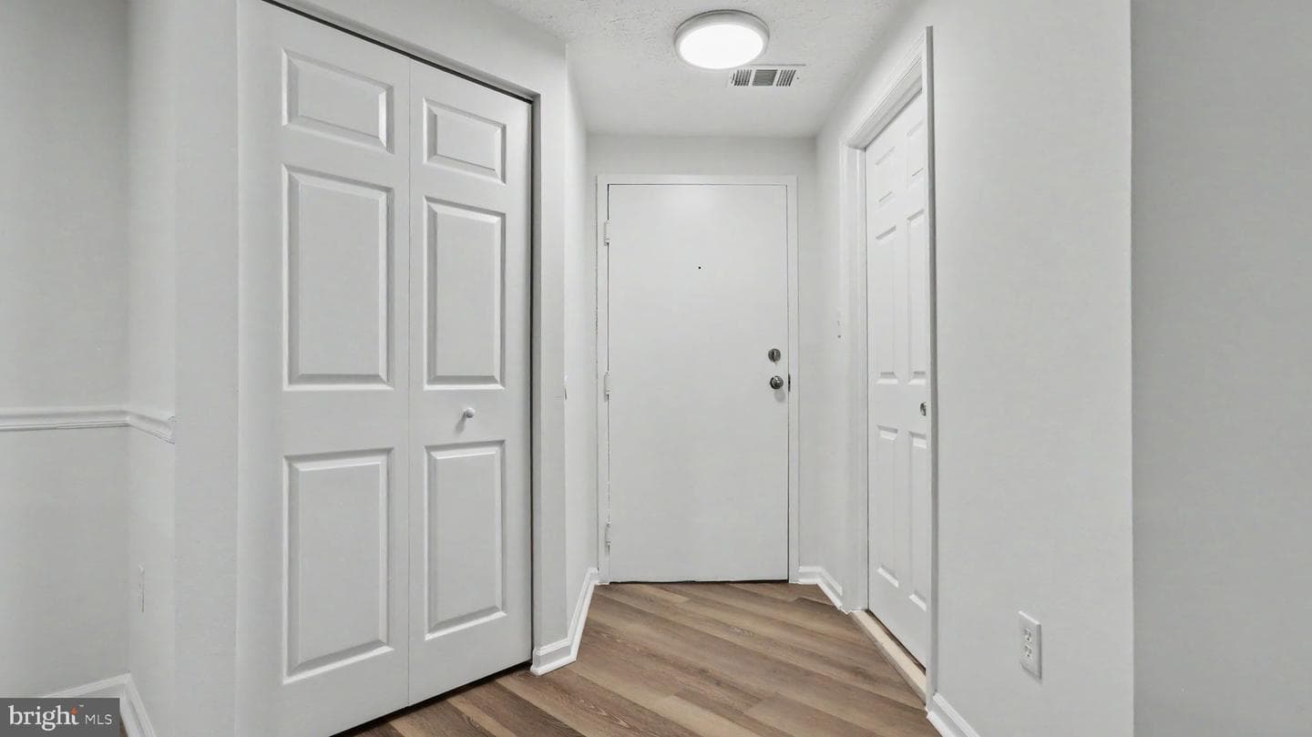 12209 Saint Peter Court #E photo 4