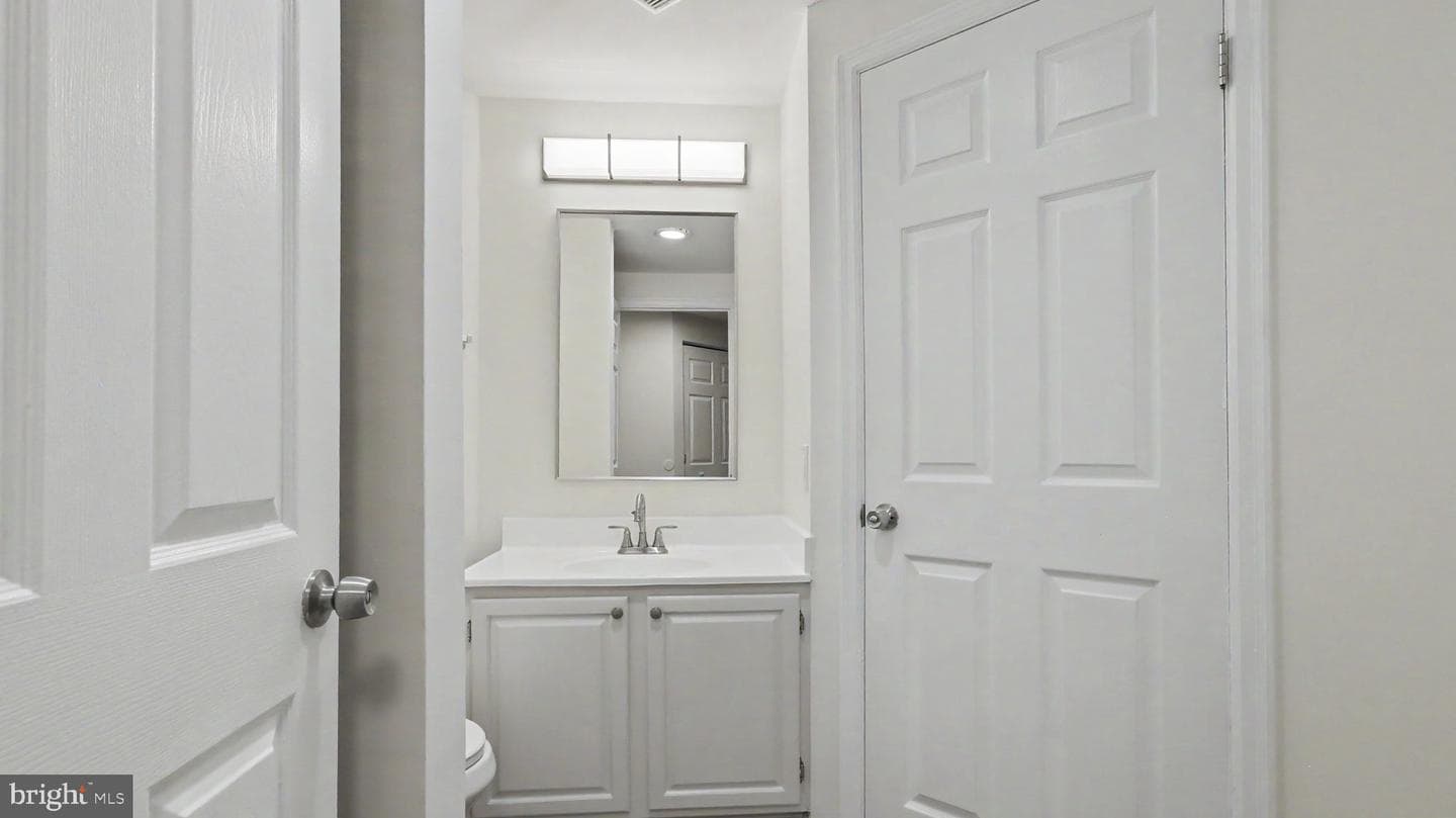 12209 Saint Peter Court #E photo 8