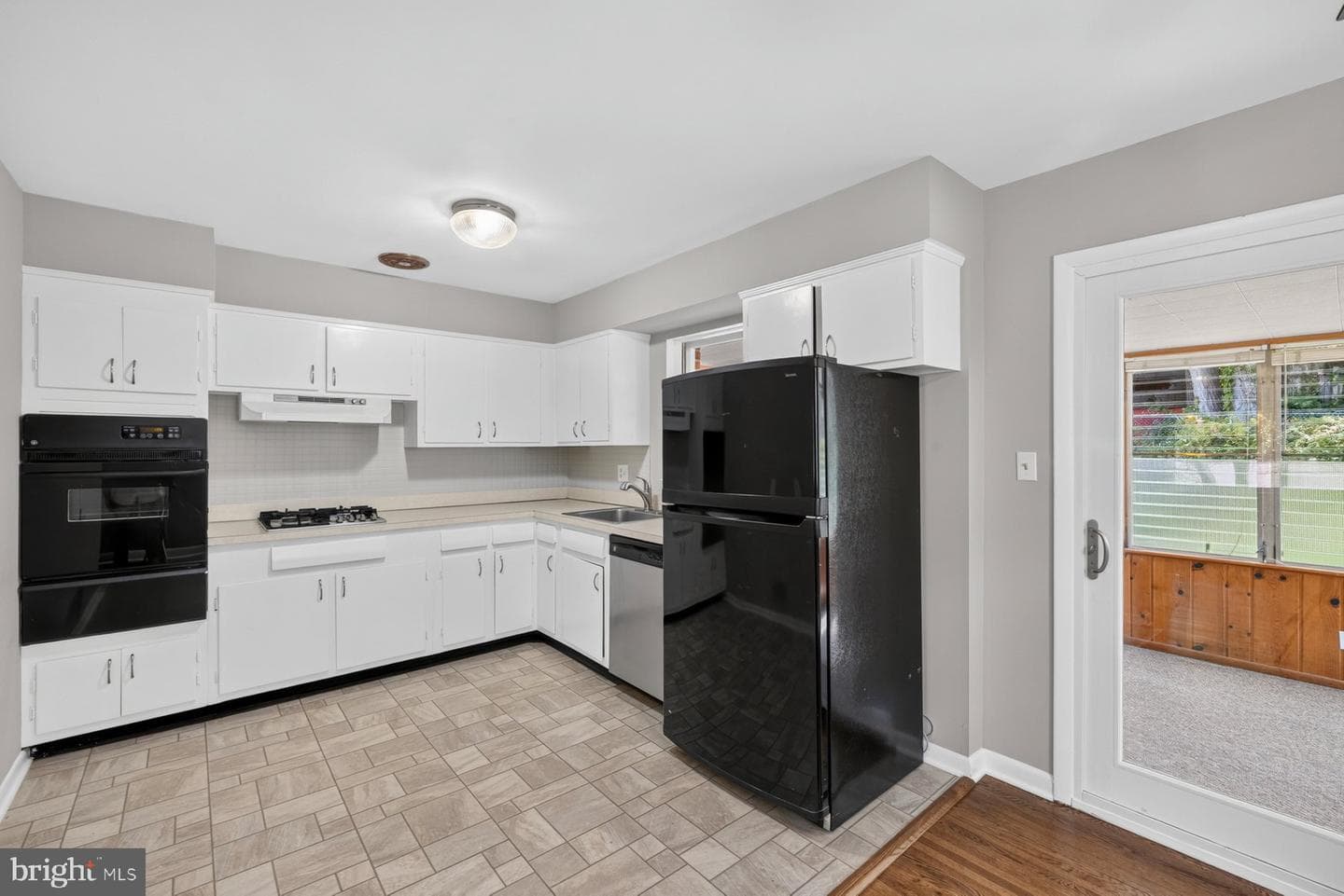 4035 Adams Drive photo 11