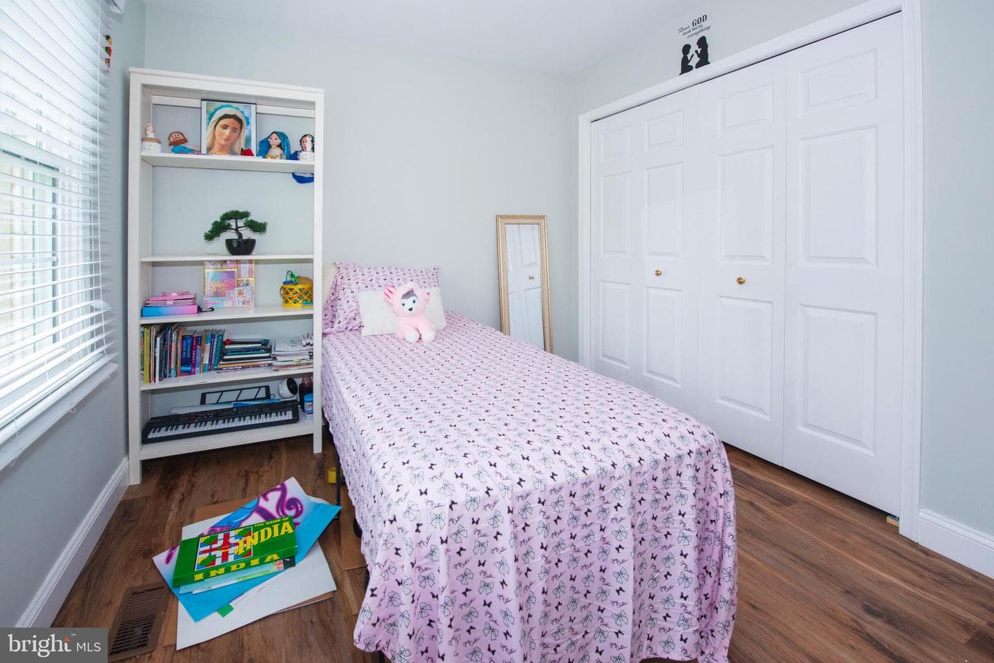 8698 Delcris Drive photo 33