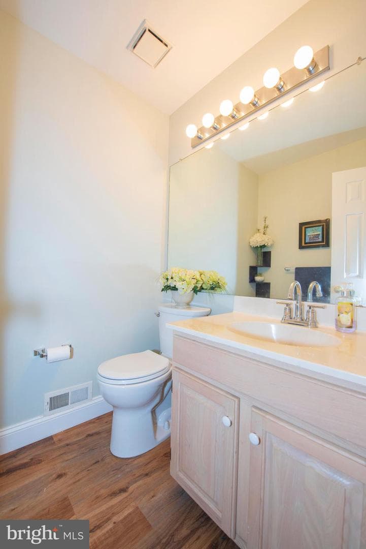 8698 Delcris Drive photo 41