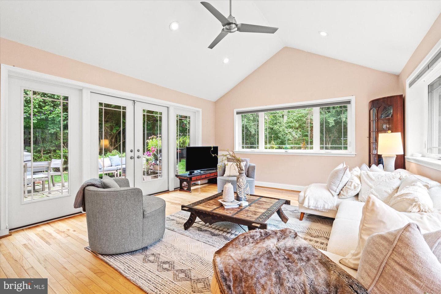3202 Coquelin Terrace photo 7