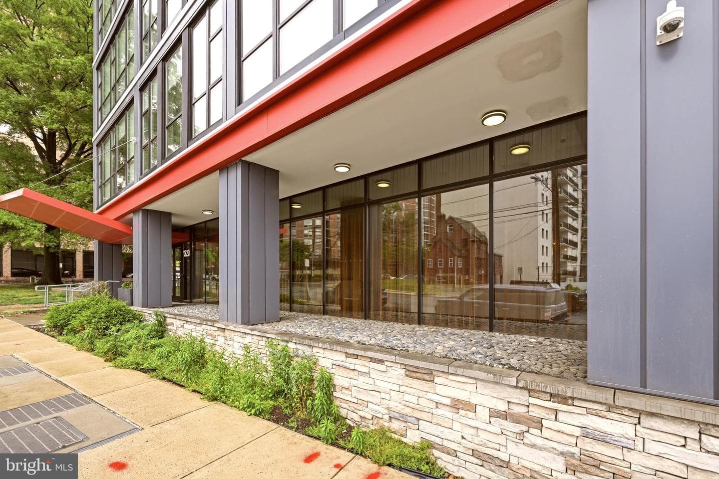 1320 Fenwick Lane #204 photo 25