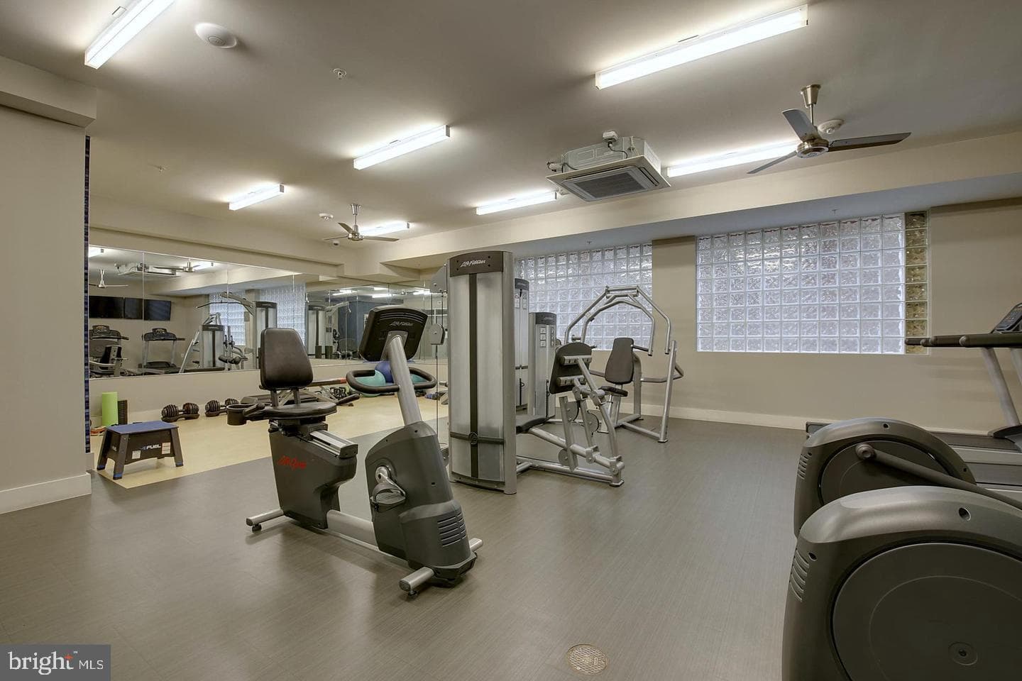 1320 Fenwick Lane #204 photo 28