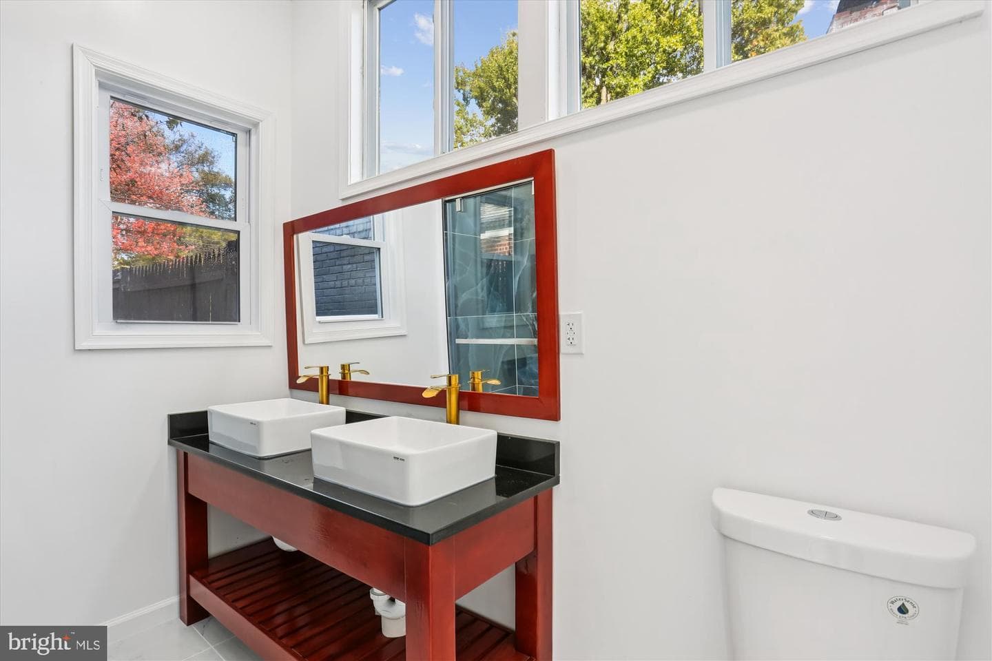 717 Ludlow Street photo 19