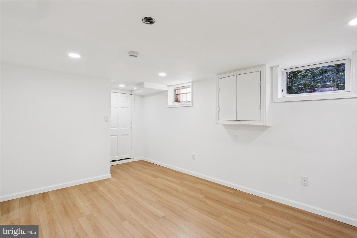 717 Ludlow Street photo 46
