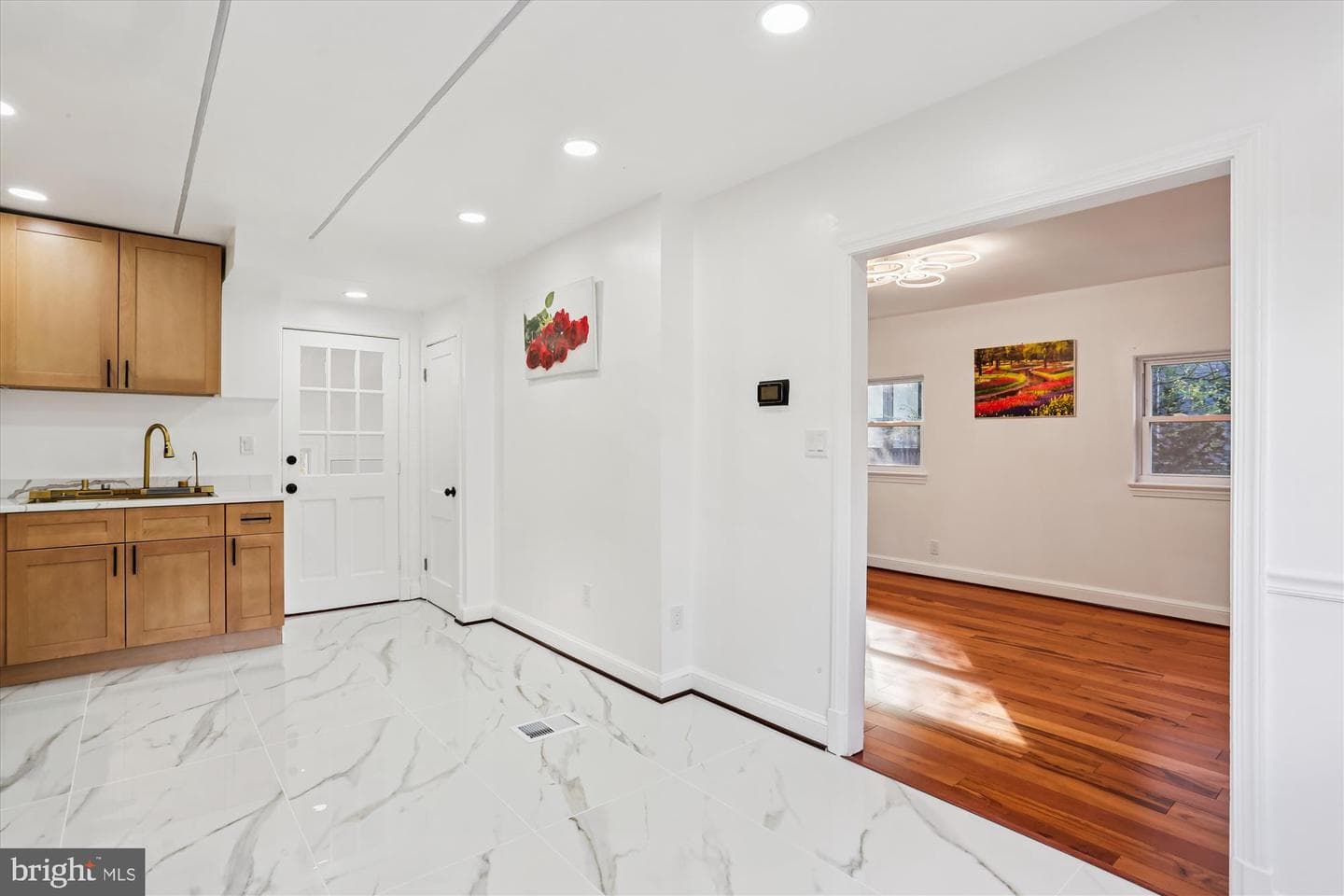 717 Ludlow Street photo 6