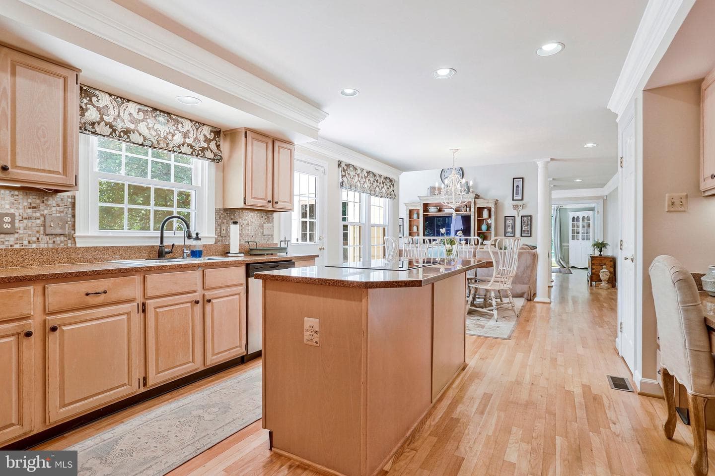 14201 Floral Park Drive photo 17