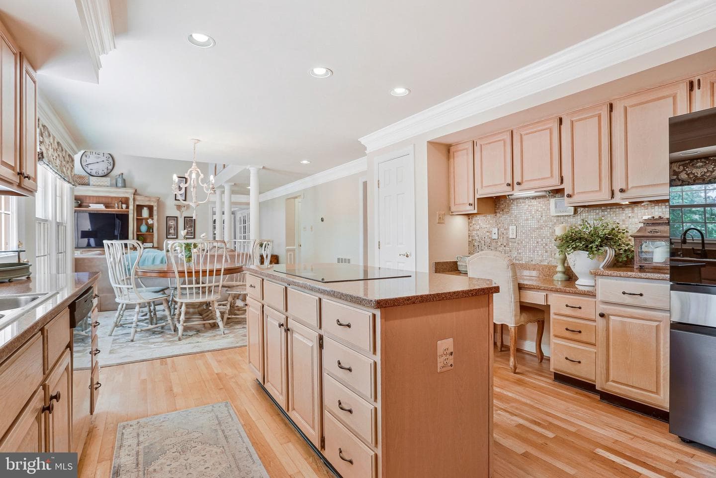 14201 Floral Park Drive photo 18