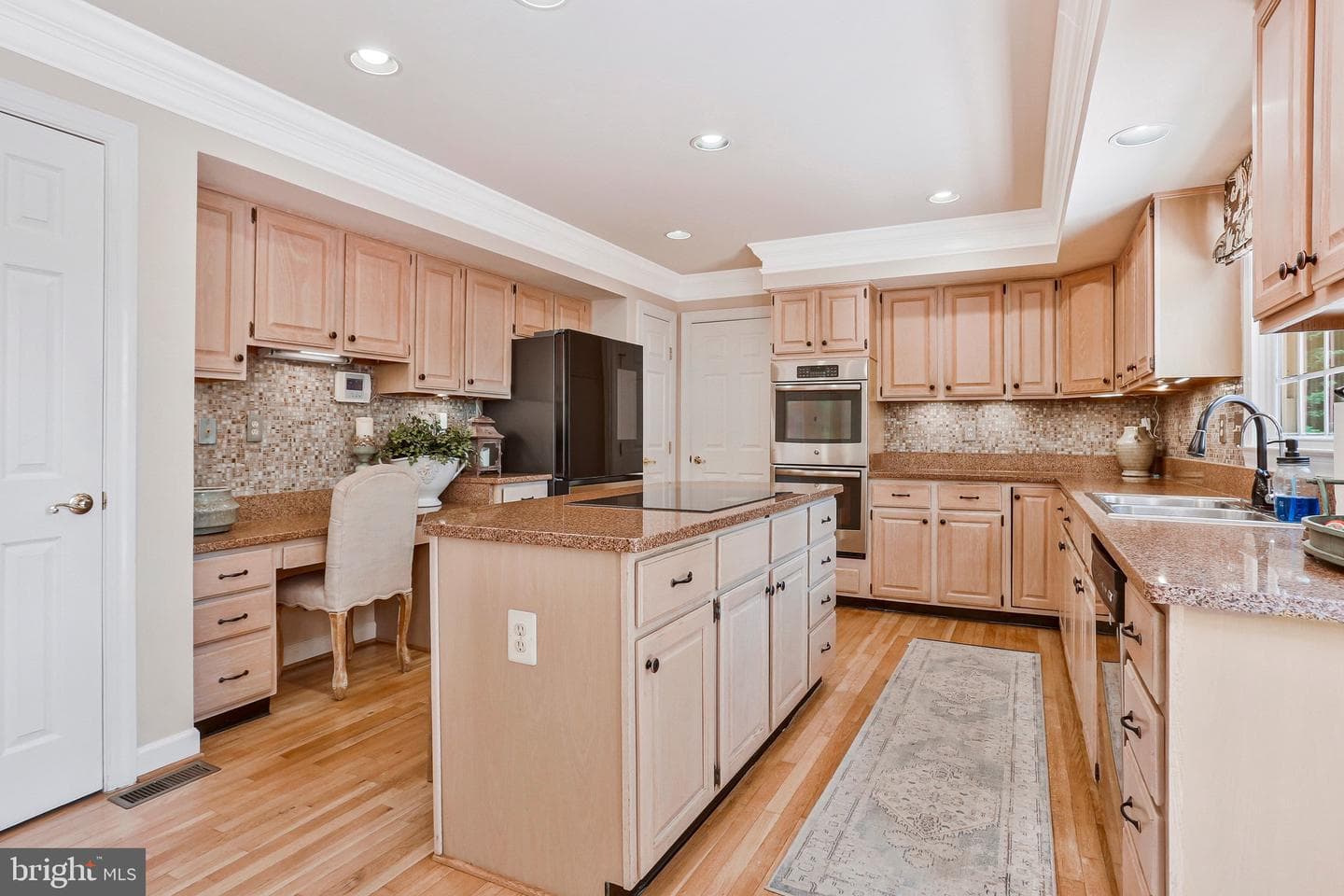 14201 Floral Park Drive photo 19
