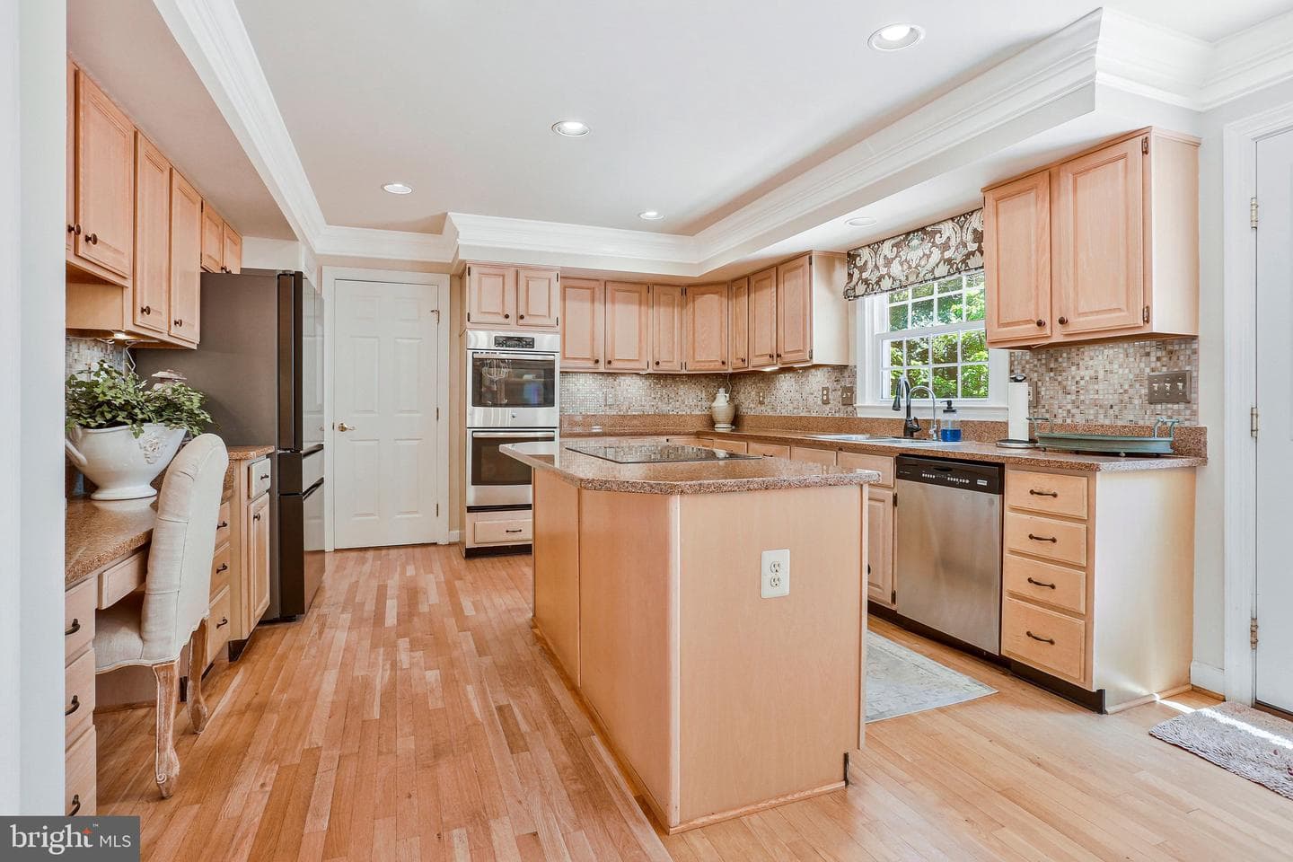 14201 Floral Park Drive photo 21