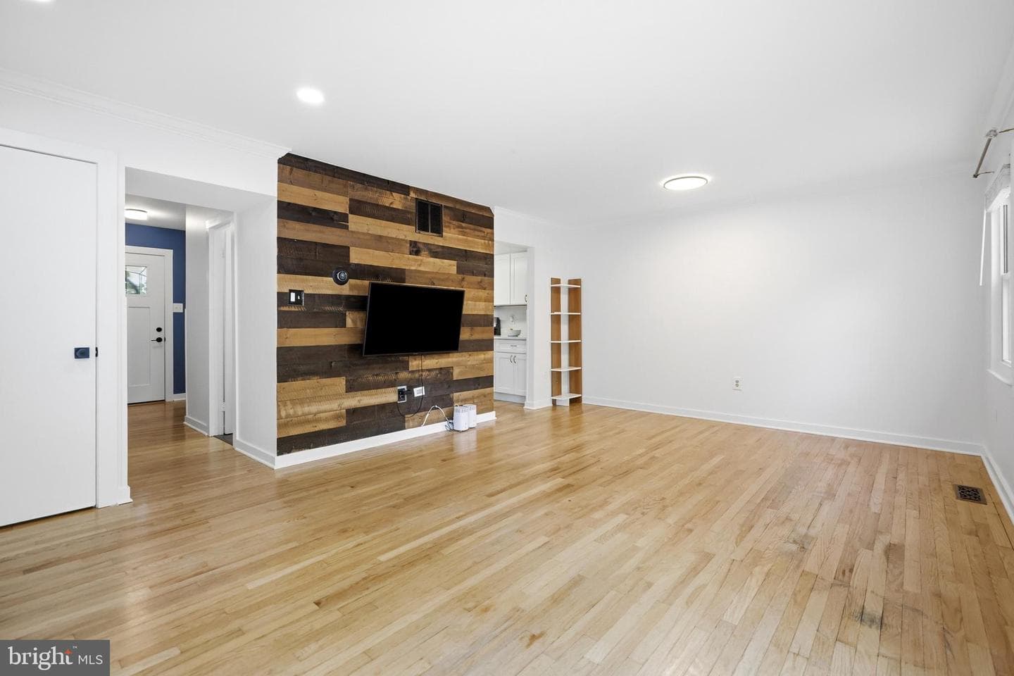 2 Bush Hill Court photo 15