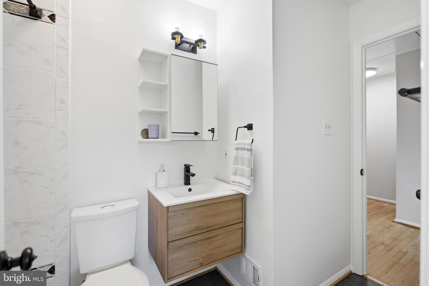 2 Bush Hill Court photo 25