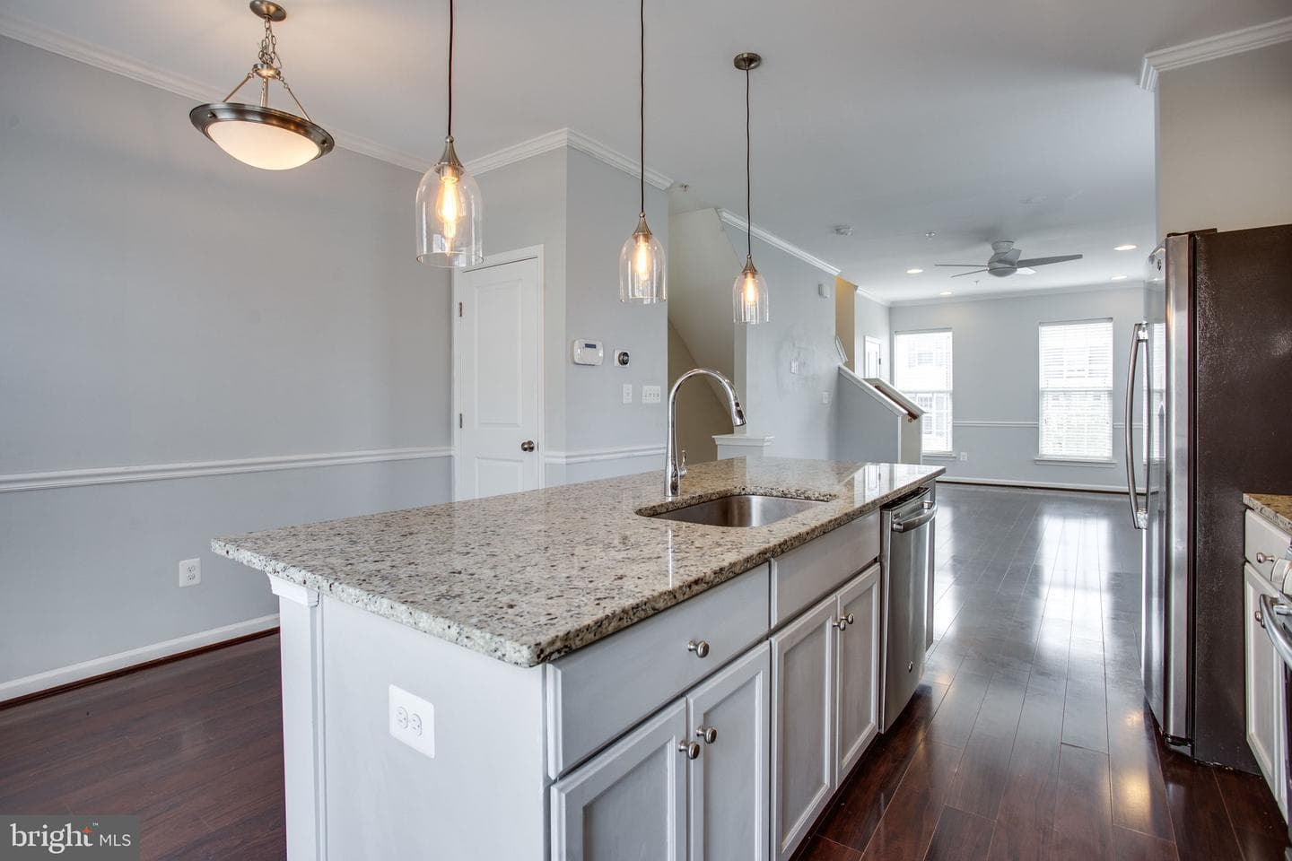 13233 Orsay St photo 14