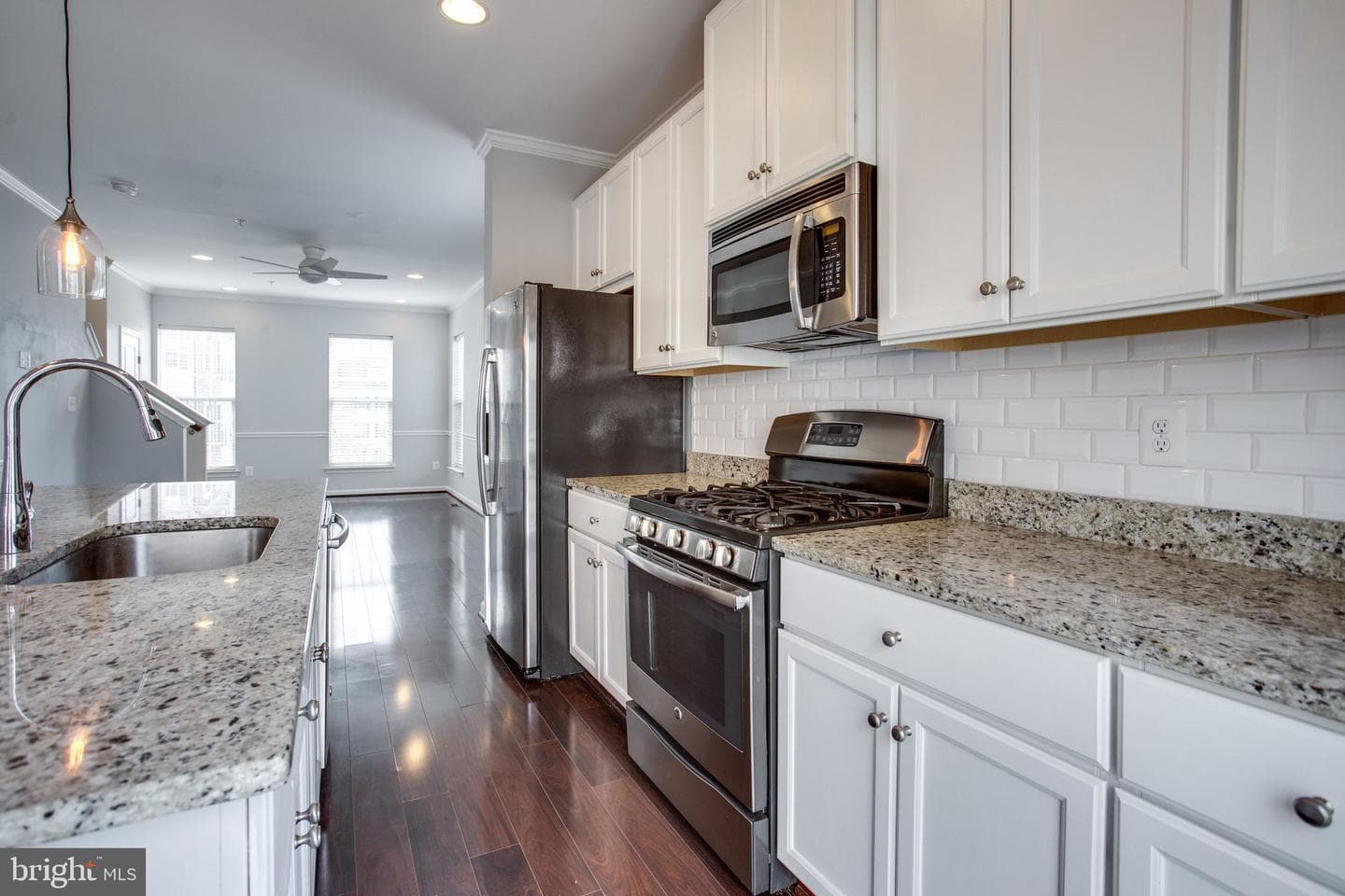 13233 Orsay St photo 15