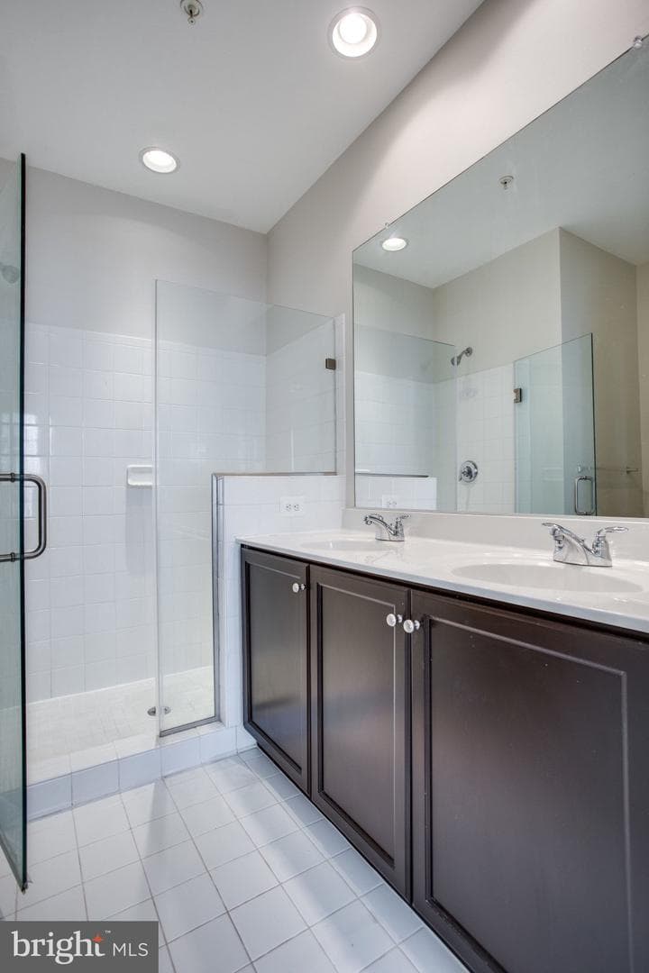 13233 Orsay St photo 24