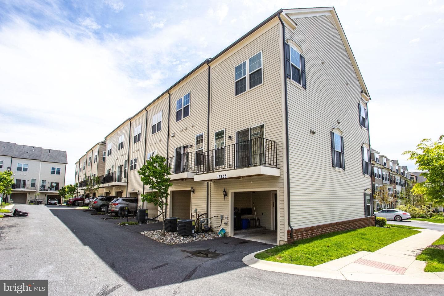 13233 Orsay St photo 29