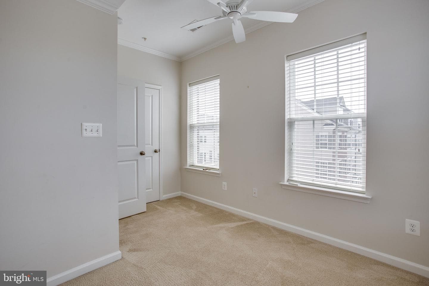 13233 Orsay St photo 40