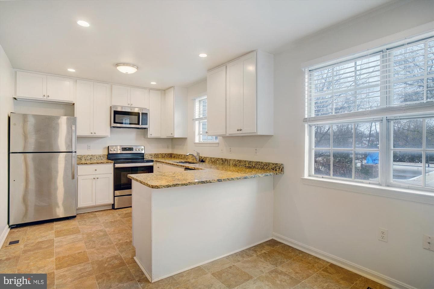 3835 Ferrara Drive photo 6