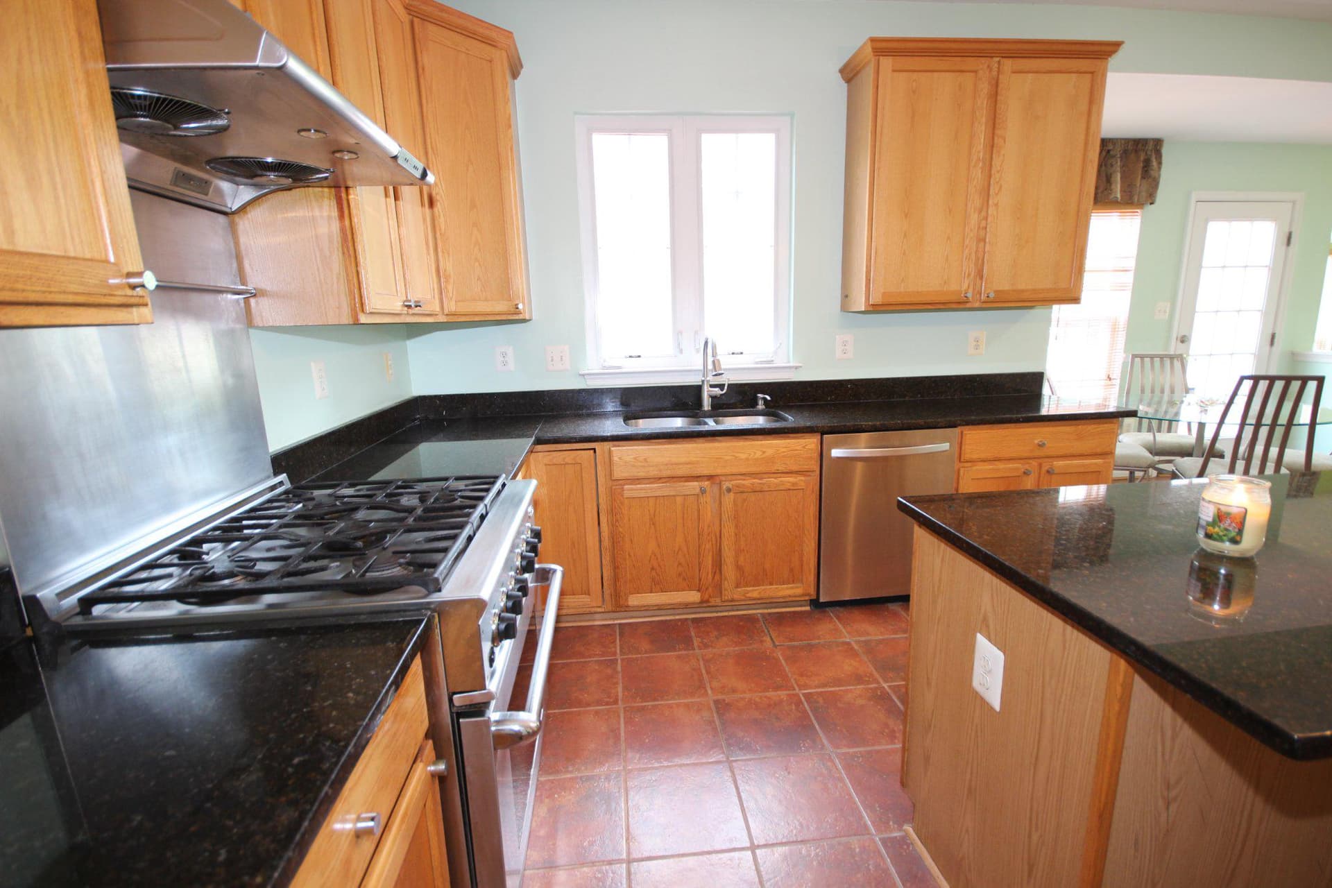 18537 Reliant Drive photo 12