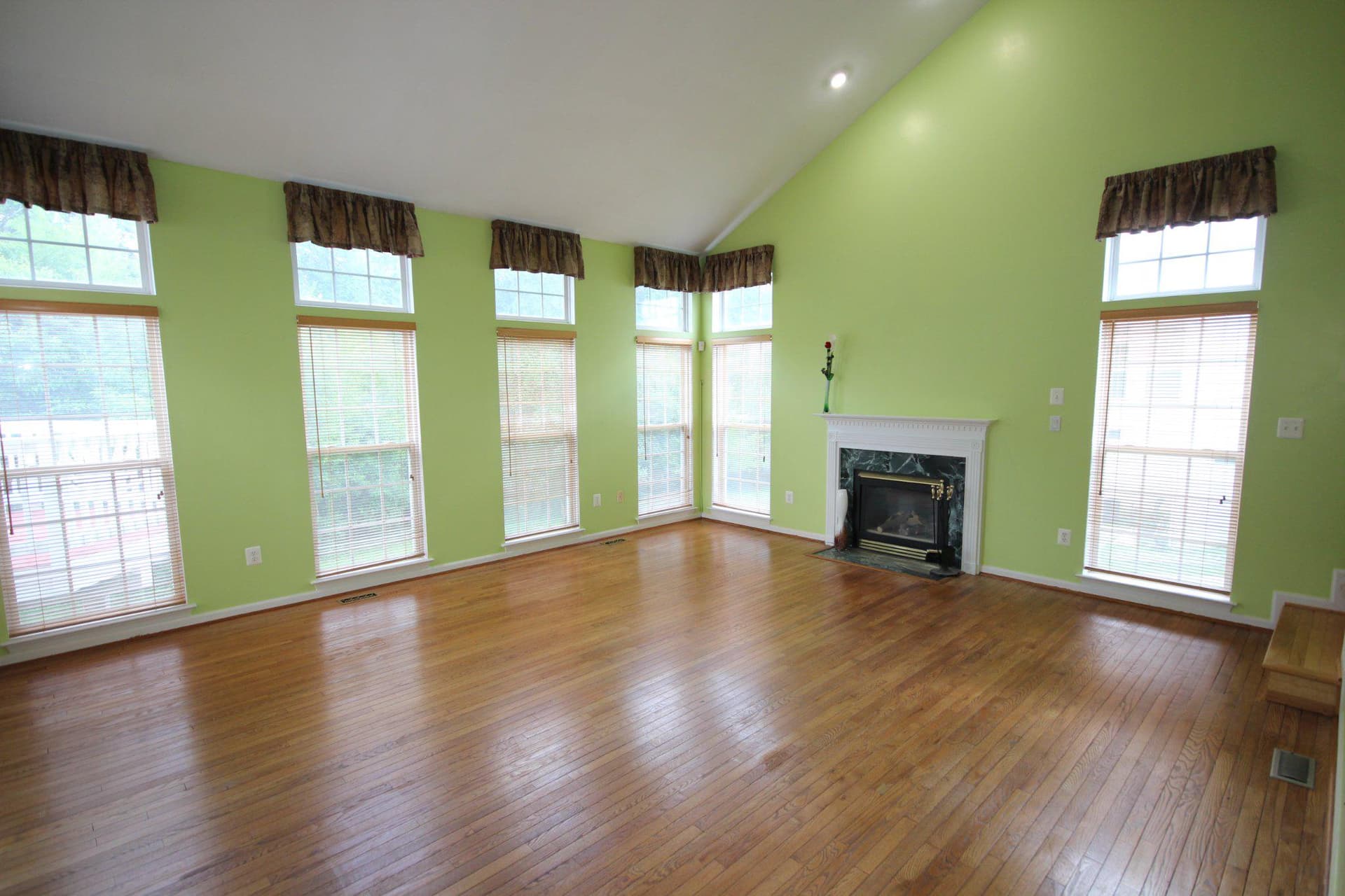 18537 Reliant Drive photo 17
