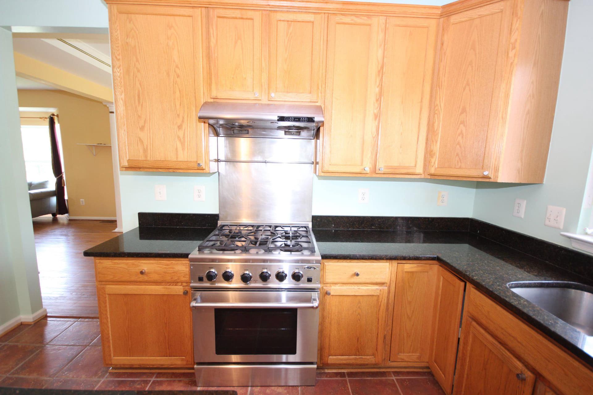 18537 Reliant Drive photo 8