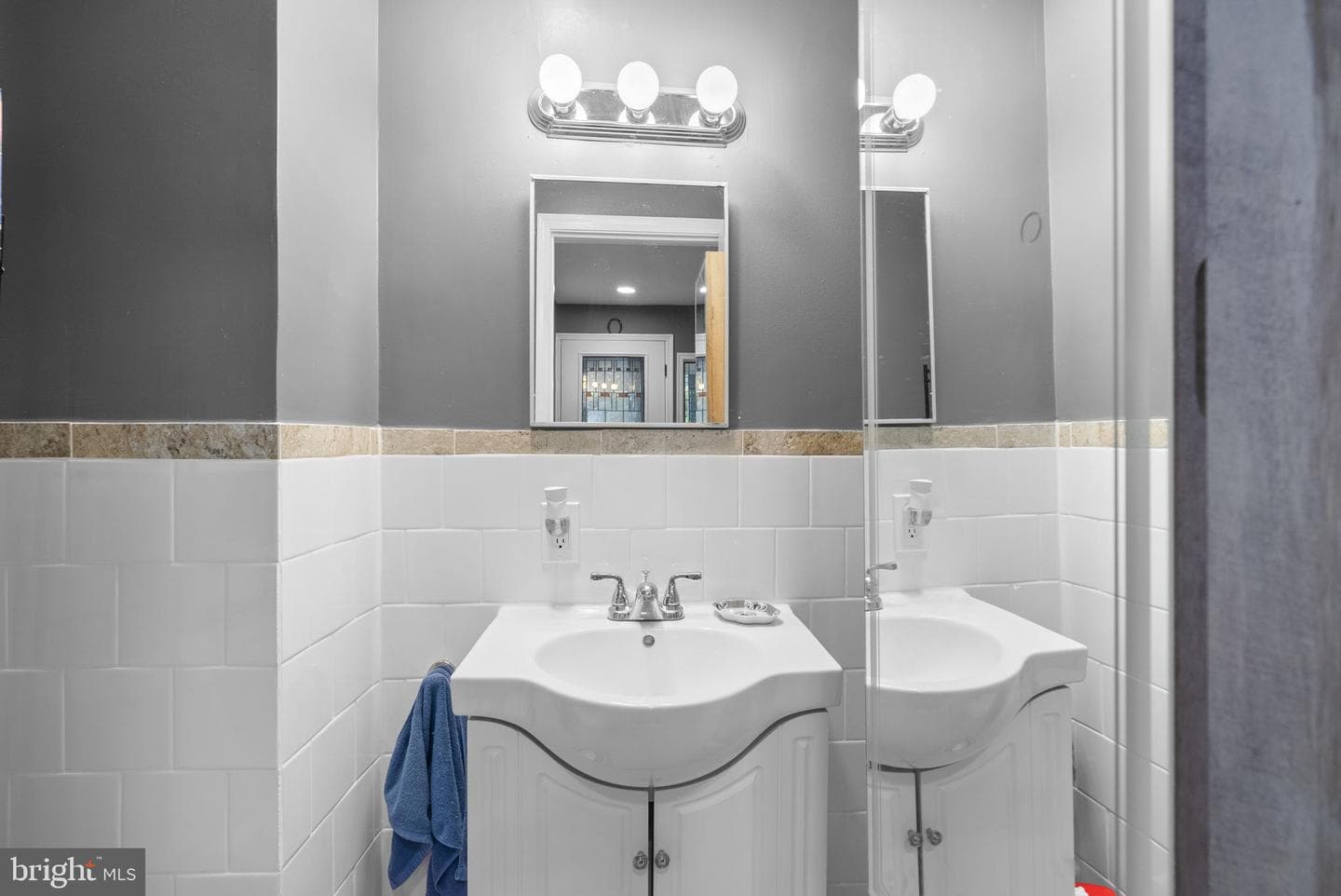 12220 Centerhill Street photo 38