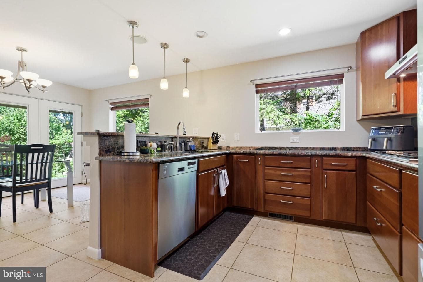 8578 Brickyard Road photo 18