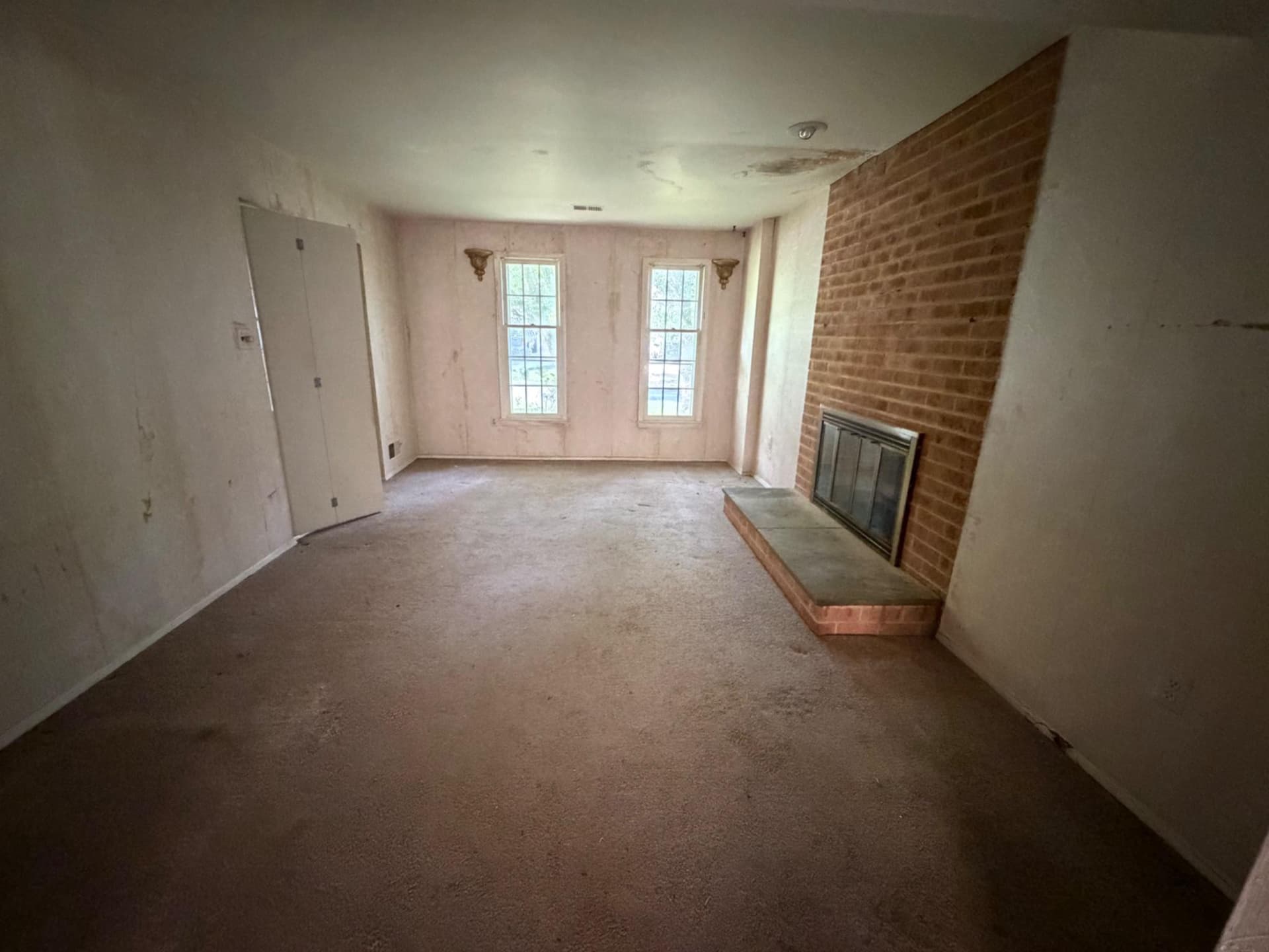 913 Windmill Lane photo 10