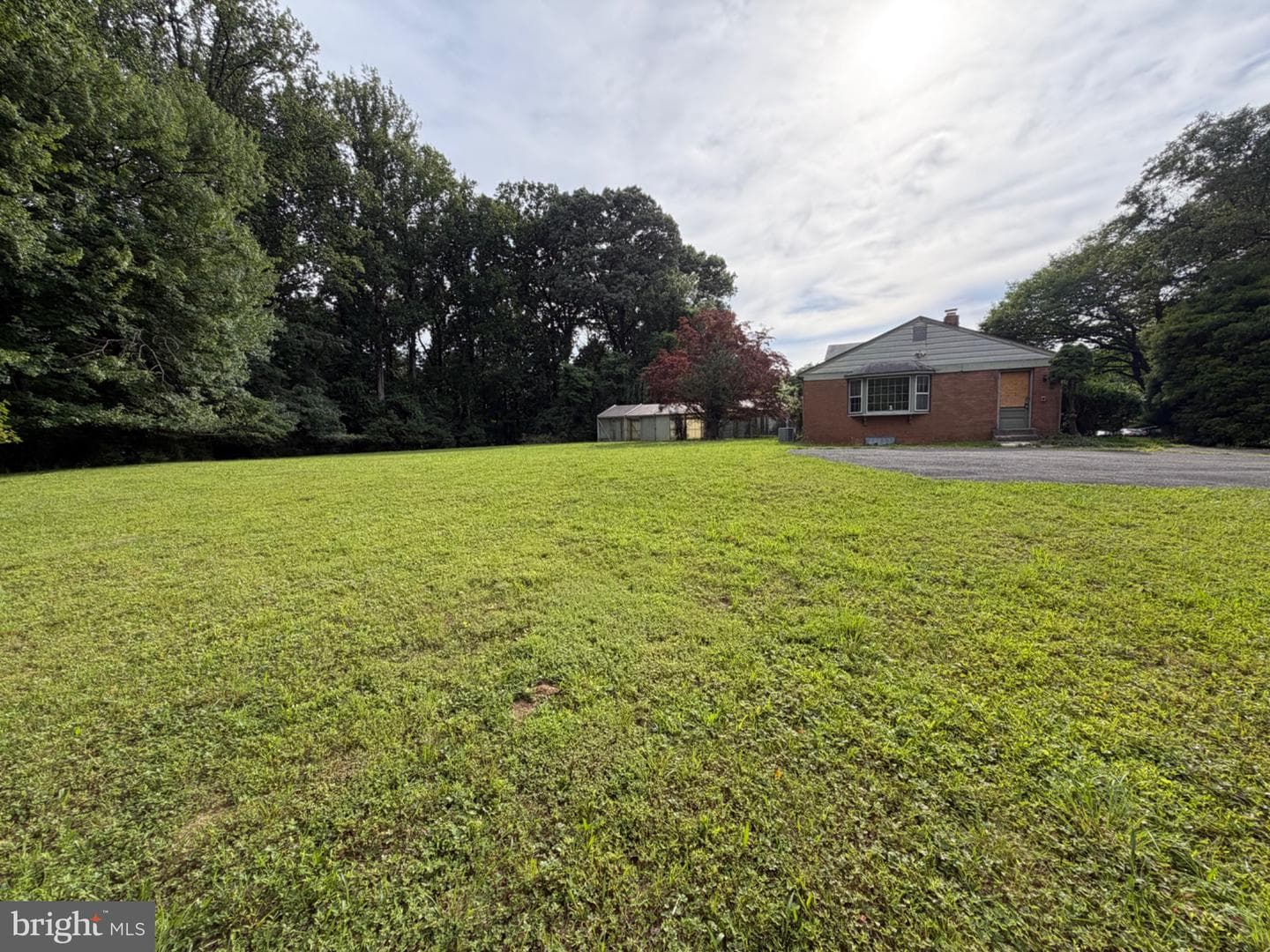 913 Windmill Lane photo 2