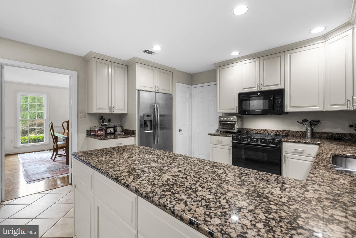 5820 Magic Mountain Drive photo 13