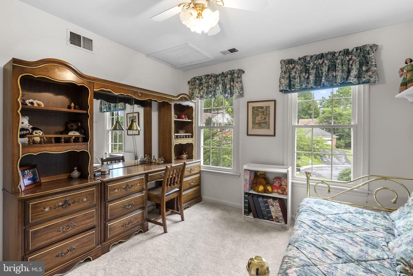 5820 Magic Mountain Drive photo 35
