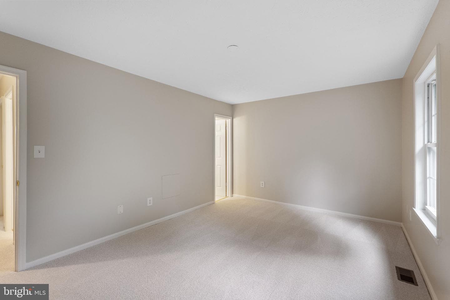 1104 Travis Lane photo 15