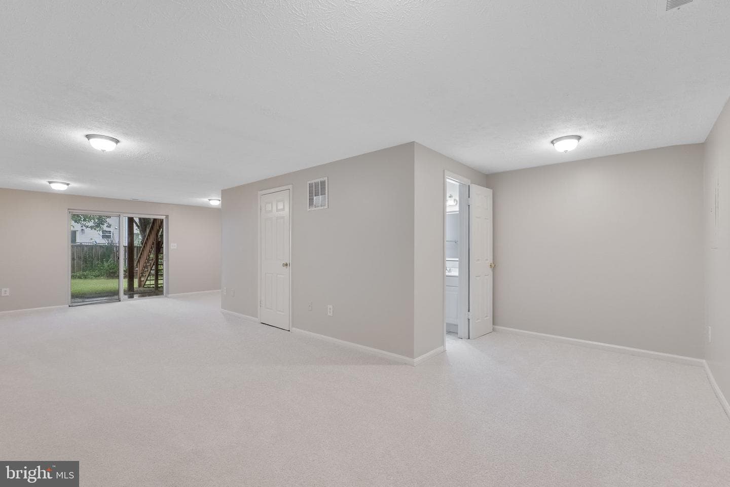 1104 Travis Lane photo 25