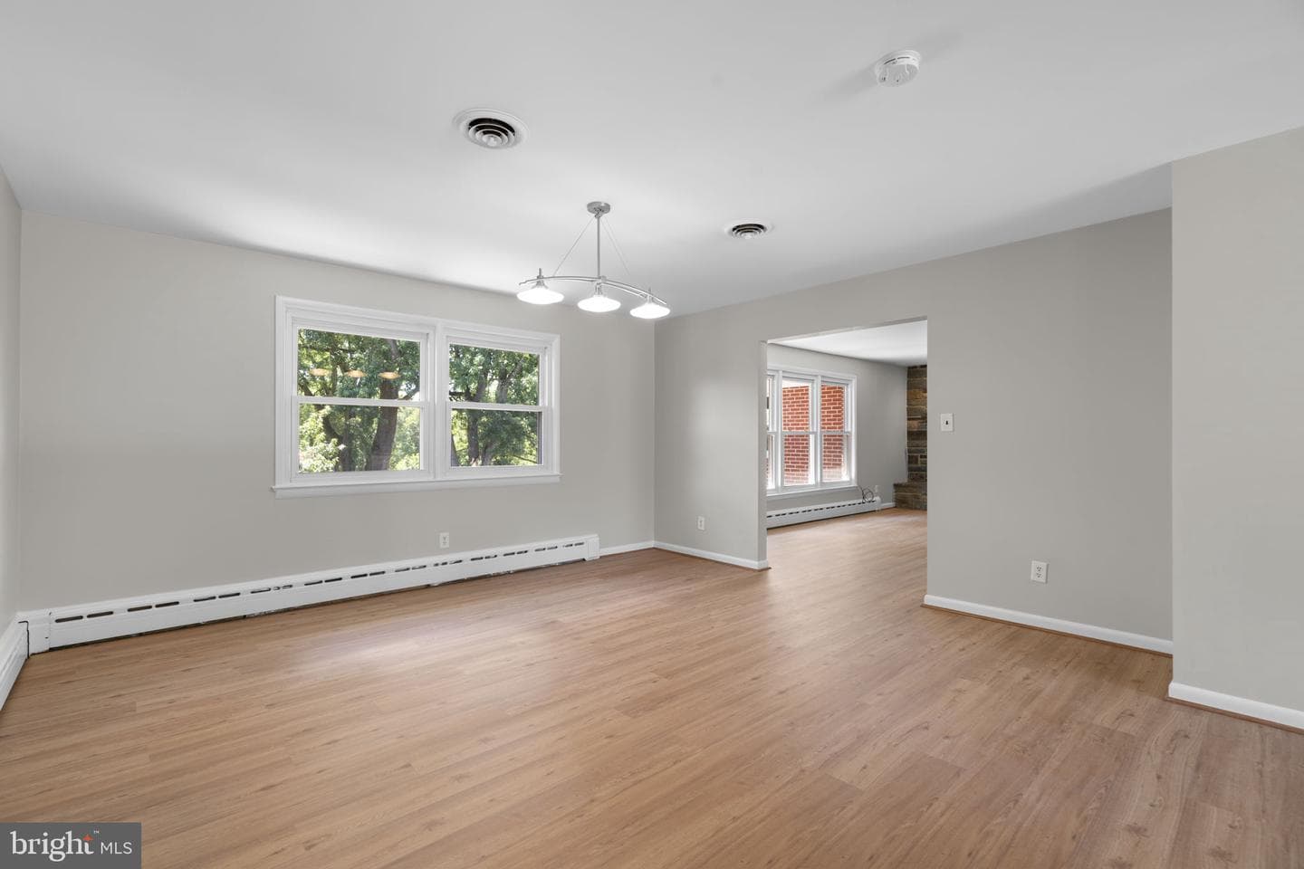 18015 Muncaster Road photo 18