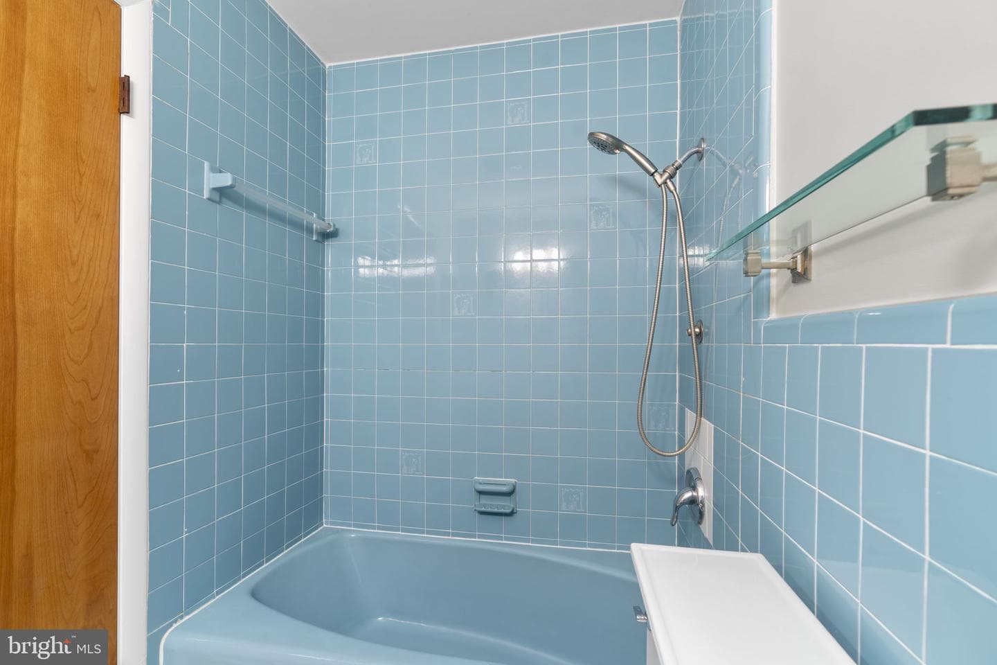 18015 Muncaster Road photo 40