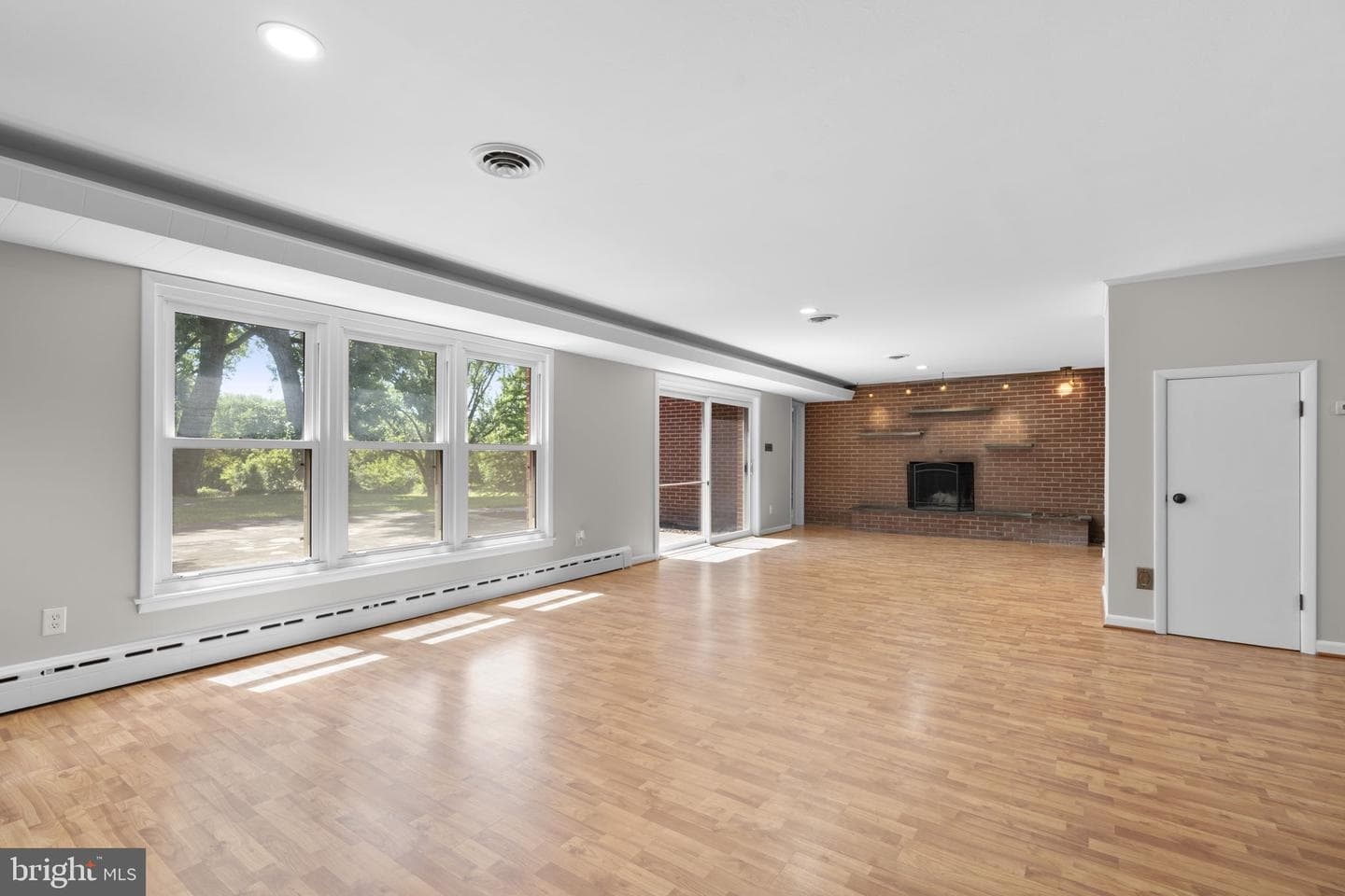 18015 Muncaster Road photo 53