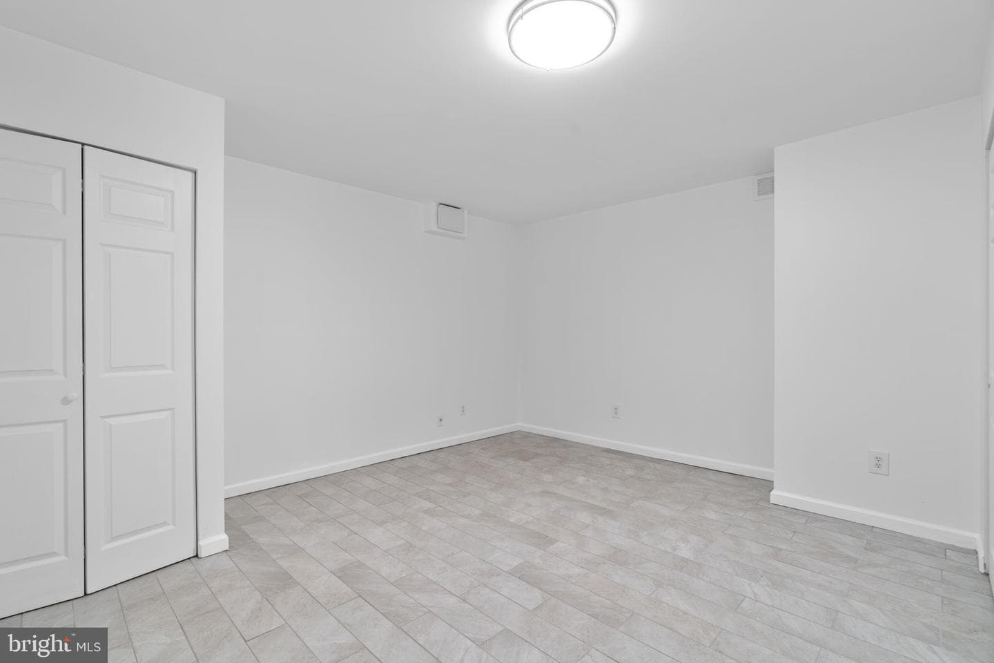 18015 Muncaster Road photo 57
