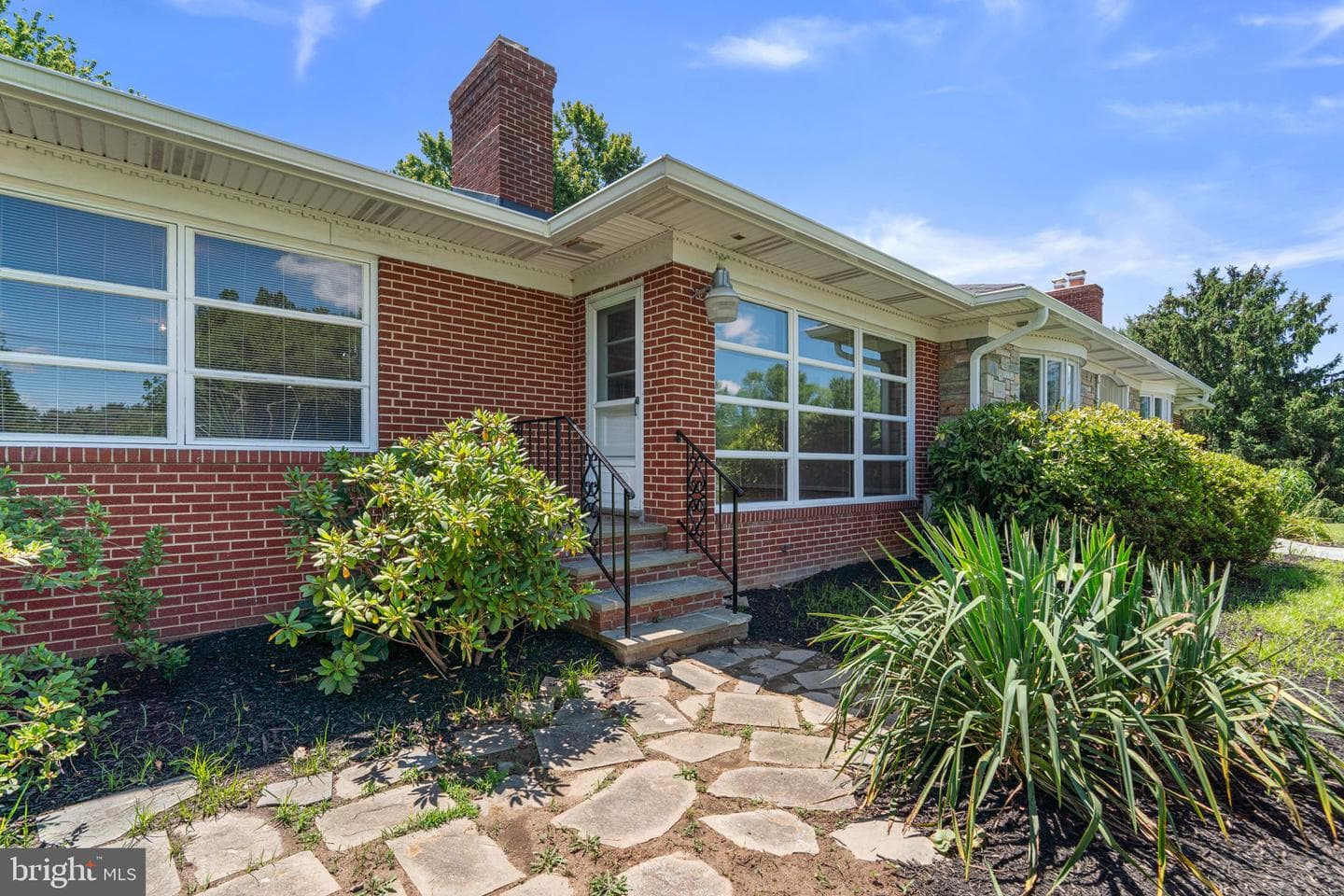 18015 Muncaster Road photo 72