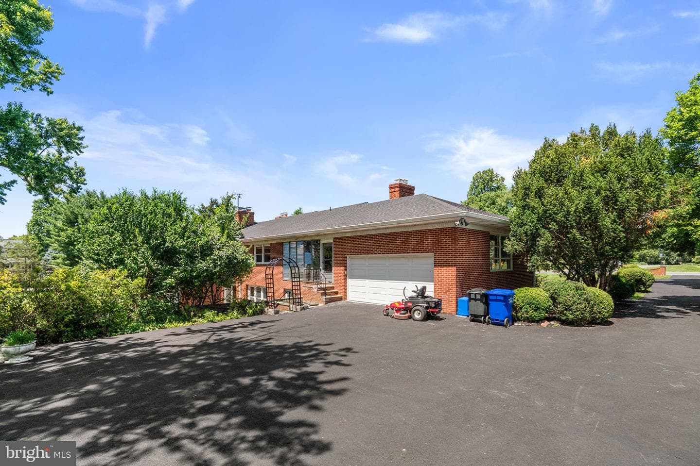 18015 Muncaster Road photo 73