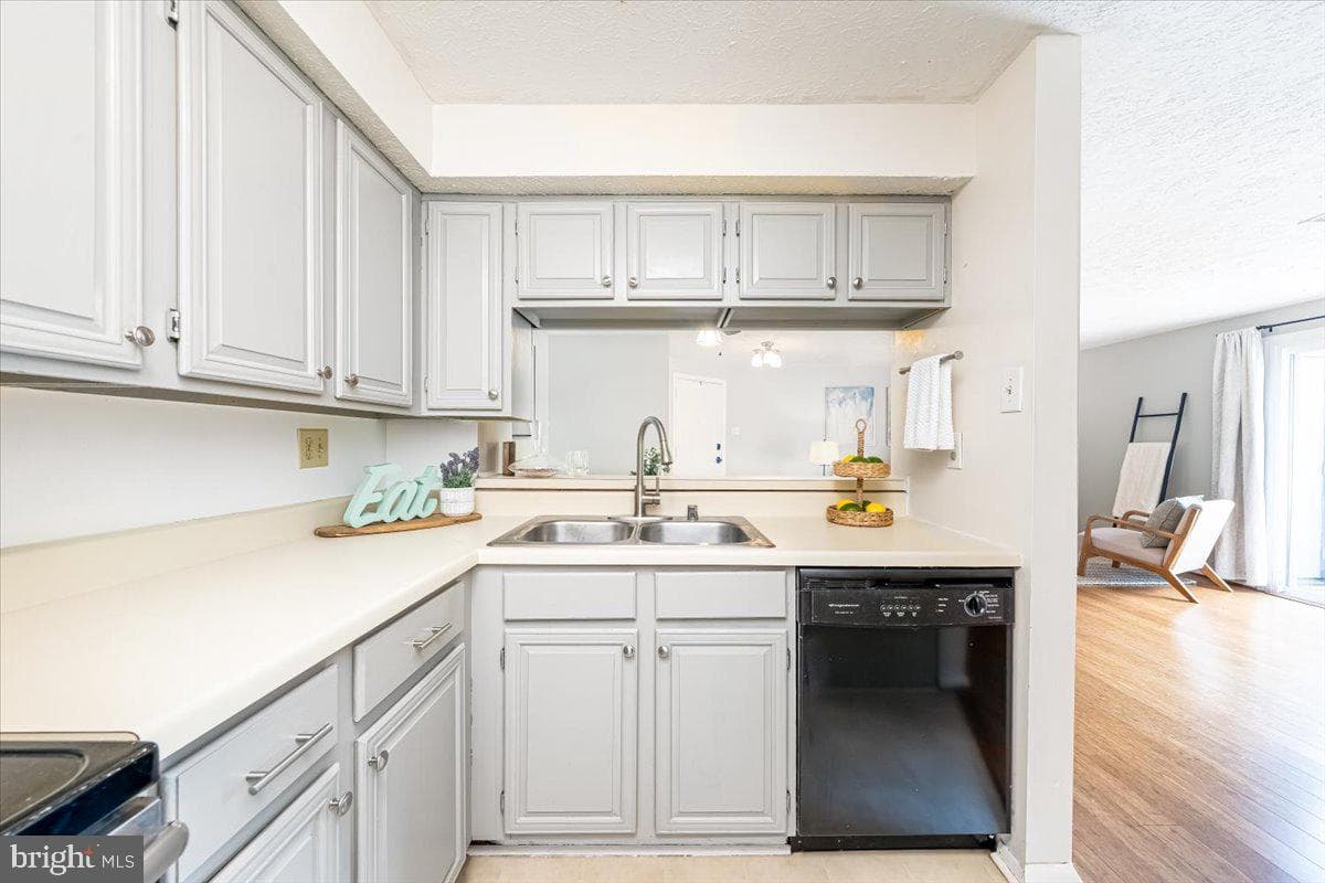 26000 Brigadier Place #j photo 12