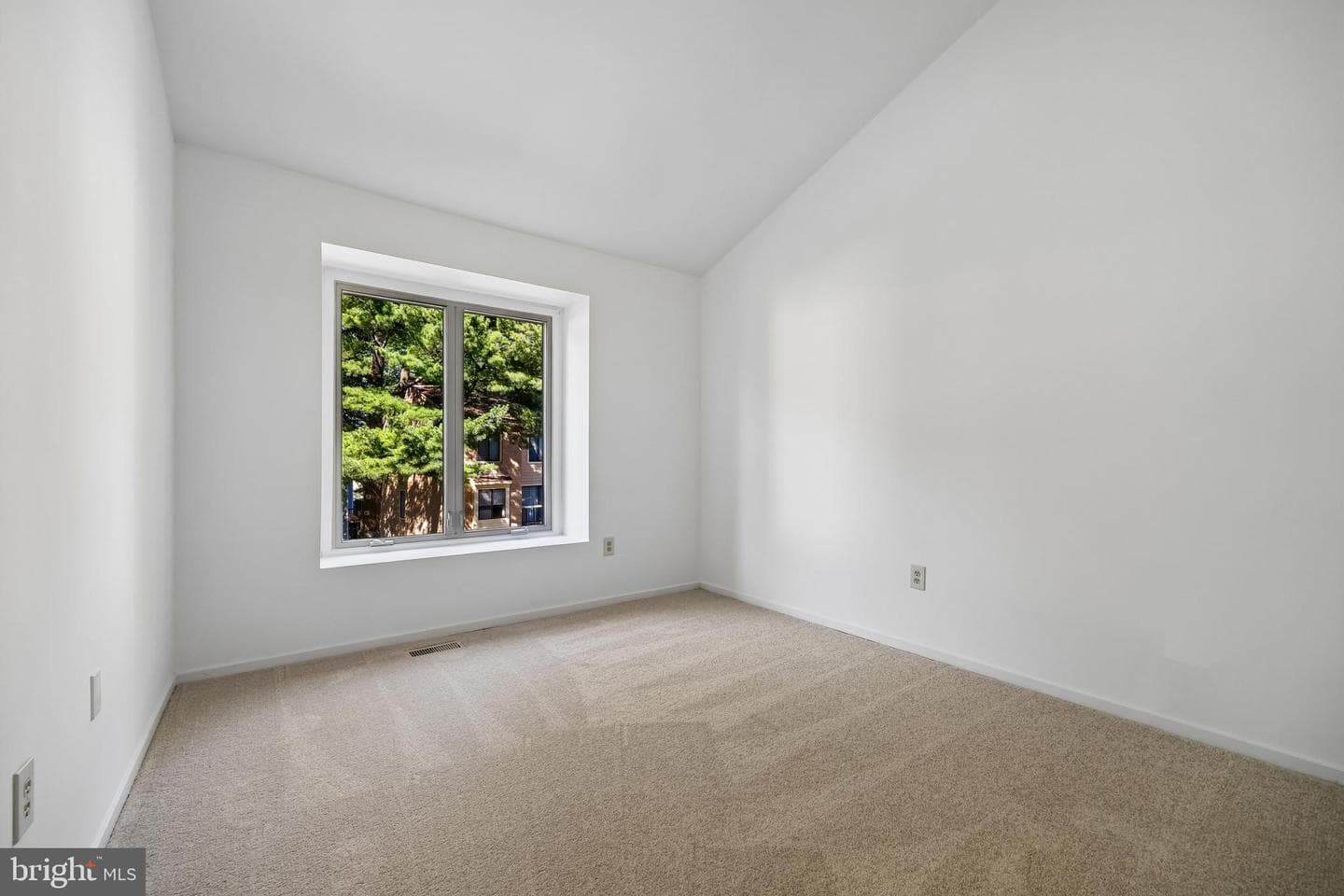 5904 Valerian Lane photo 35