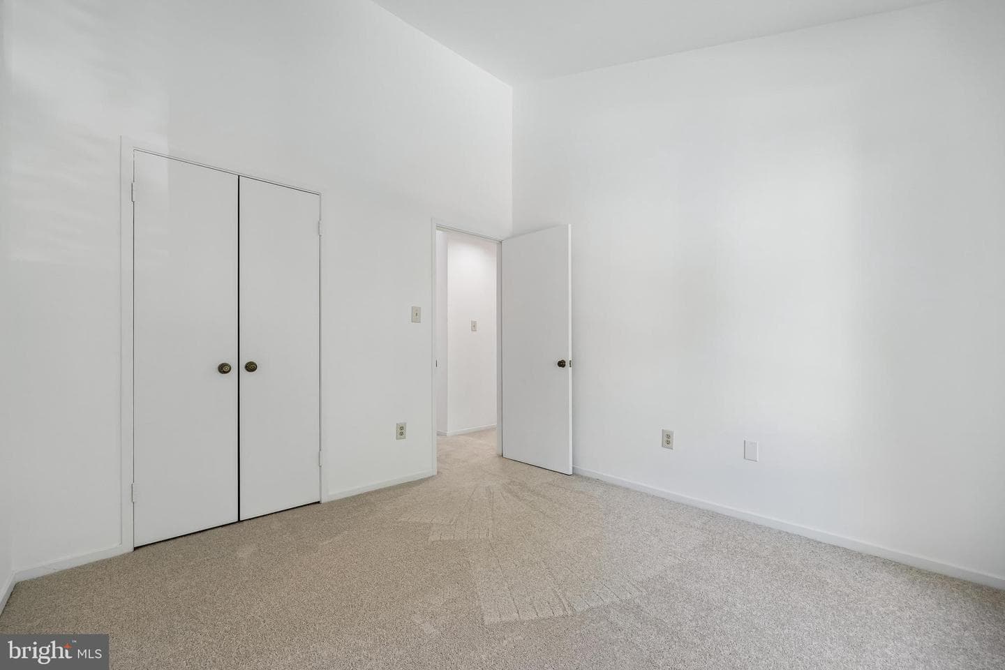 5904 Valerian Lane photo 37